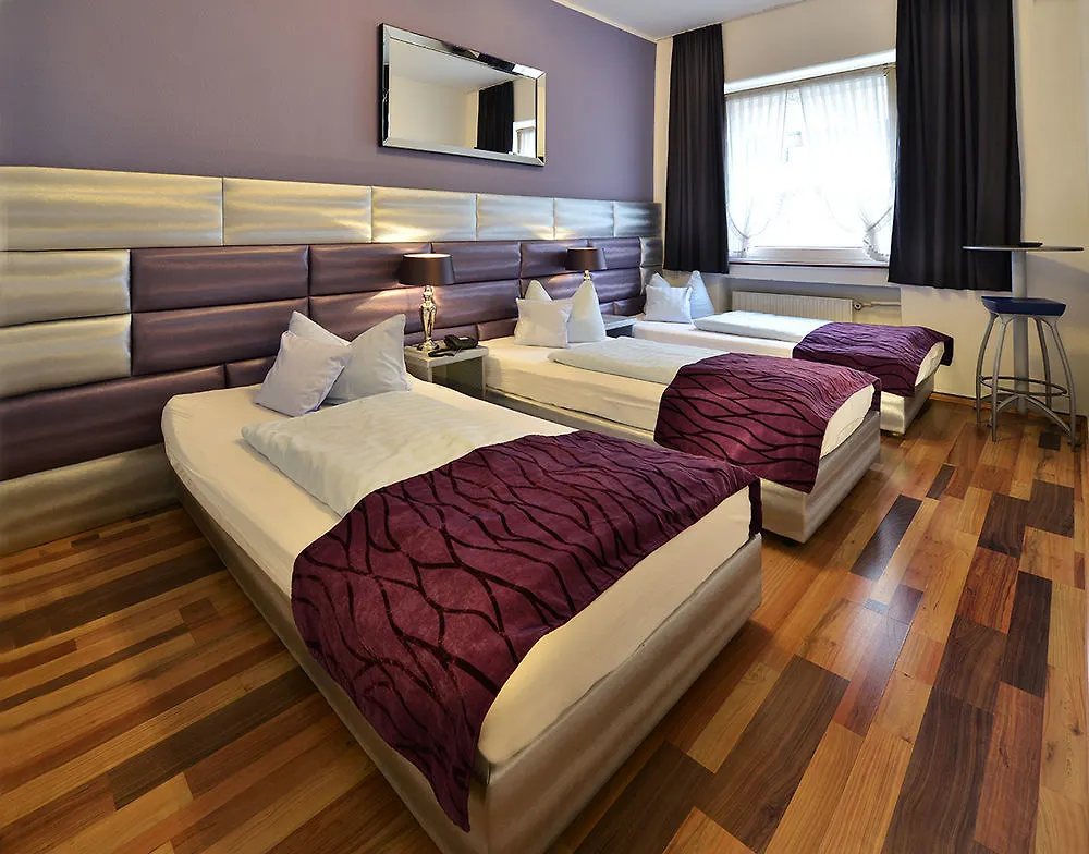 Hotel Am Wehrhahn Düsseldorf 2*,  Německo